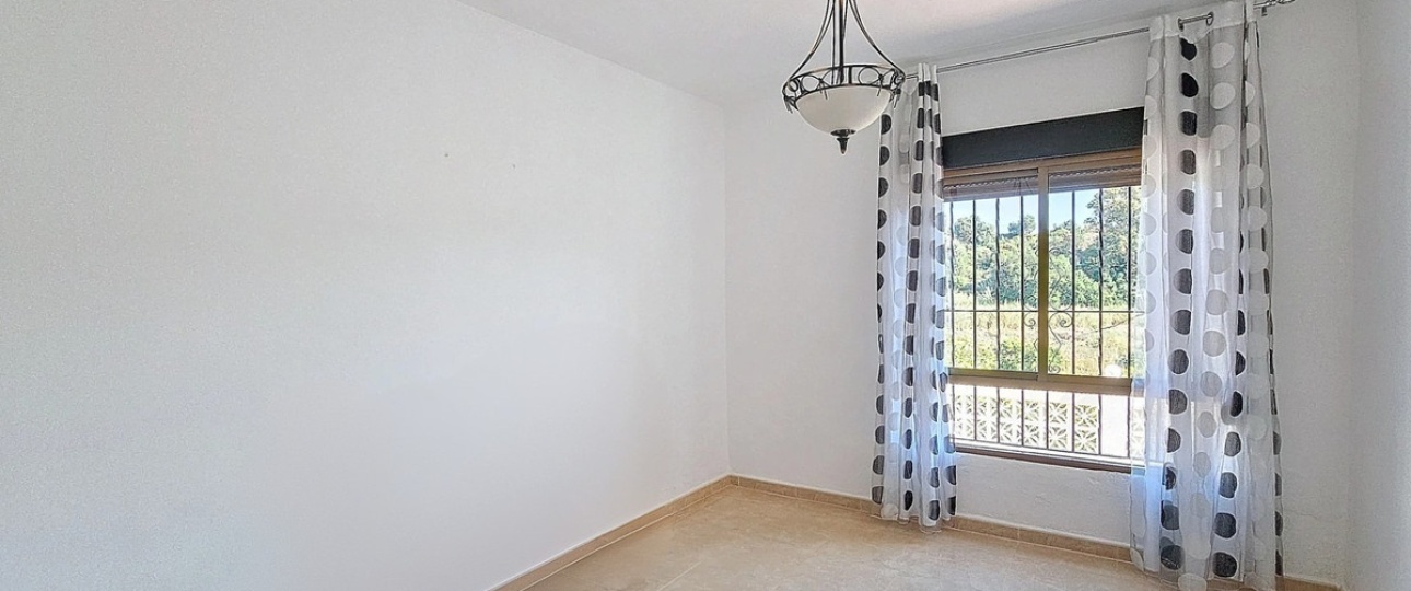 Wiederverkauf - Country house - Estepona - El Padron