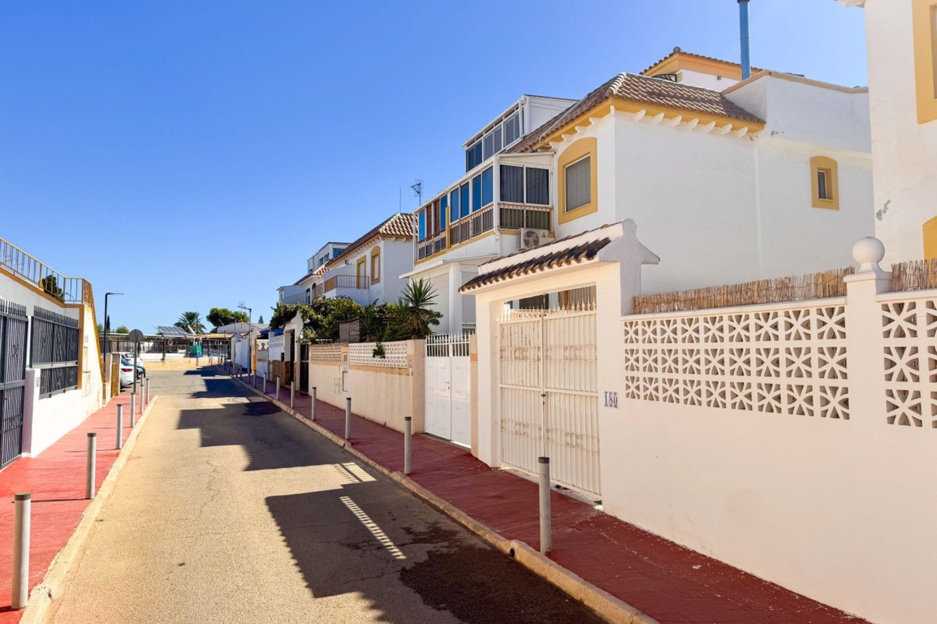 Wiederverkauf - Town house - Alicante City - Parque de las Naciones