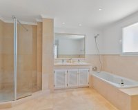 Wiederverkauf - Town house - Estepona - Atalaya