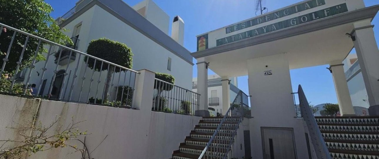 Wiederverkauf - Town house - Estepona - Atalaya