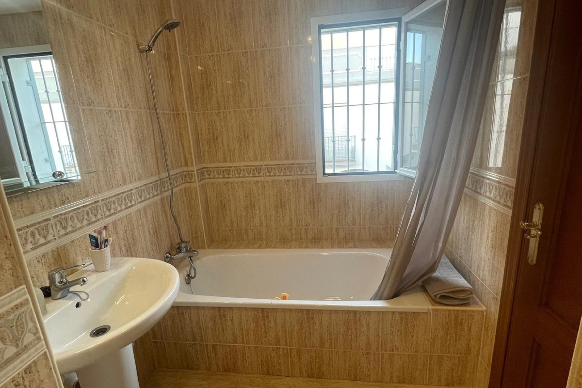 Wiederverkauf - Town house - Estepona - Atalaya