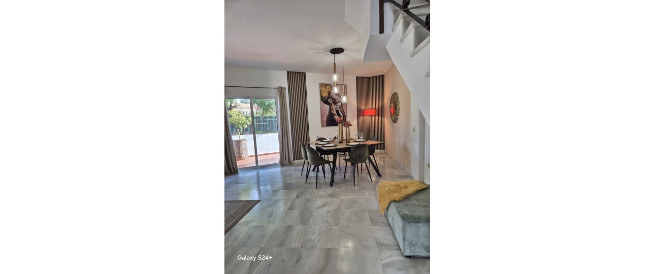 Wiederverkauf - Town house - Estepona - Benamara