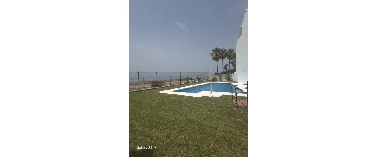 Wiederverkauf - Town house - Estepona - Benamara