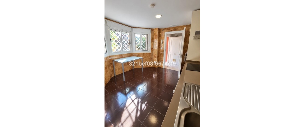 Wiederverkauf - Town house - Estepona - Cancelada