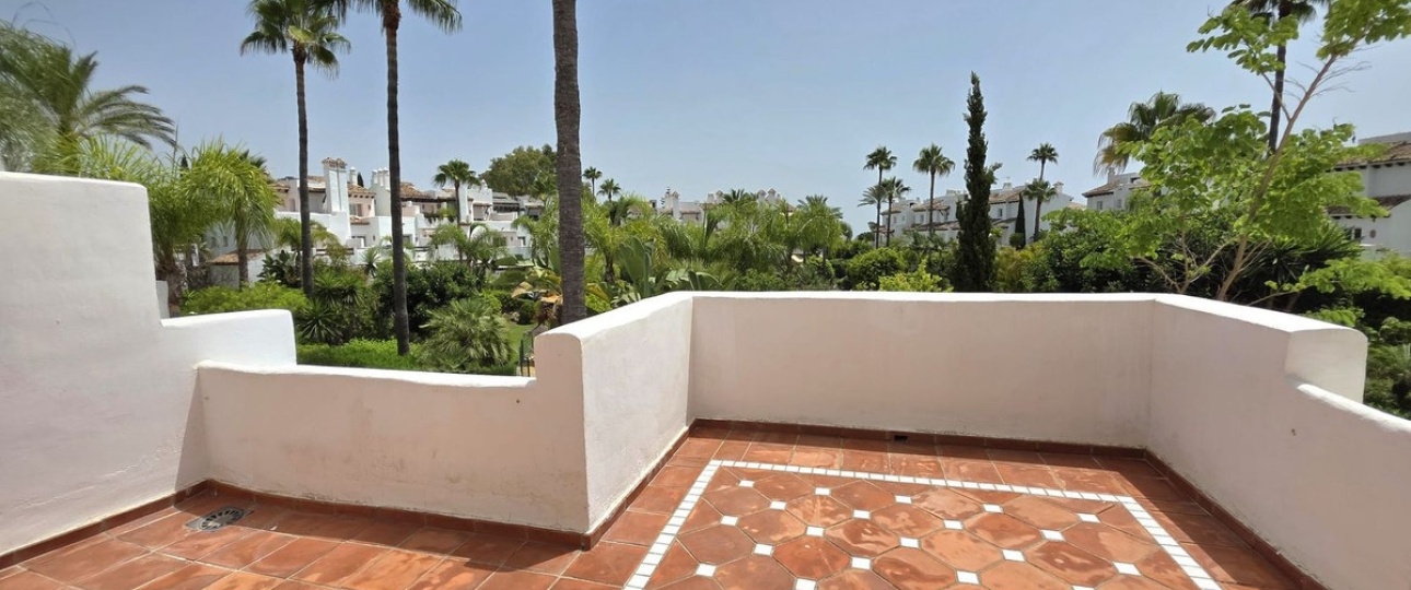 Wiederverkauf - Town house - Estepona - Costalita