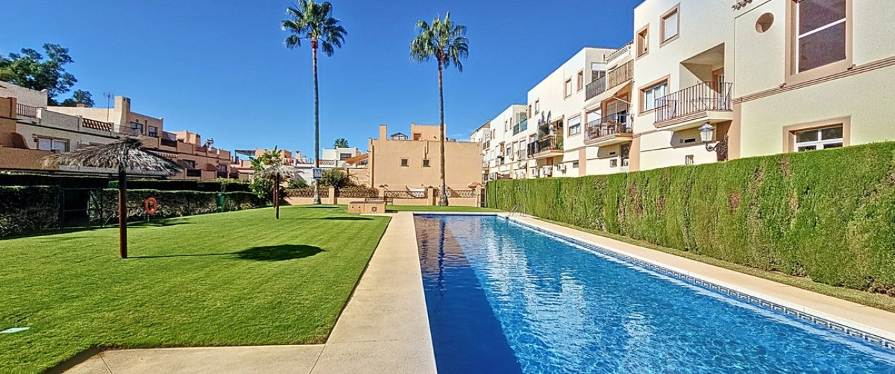 Wiederverkauf - Town house - Estepona - Estepona Centro