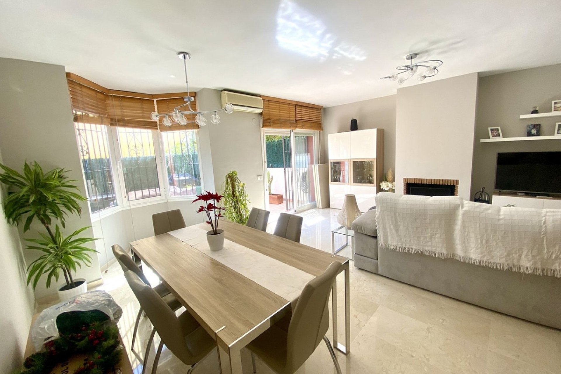Wiederverkauf - Town house - Estepona - Estepona Centro