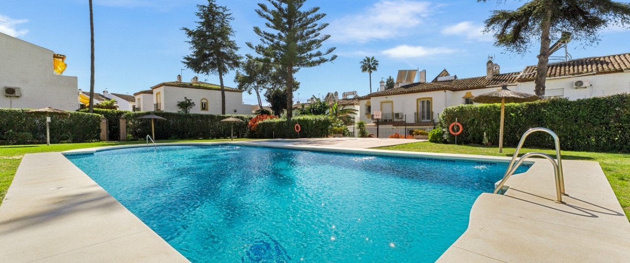 Wiederverkauf - Town house - Estepona - Estepona Centro