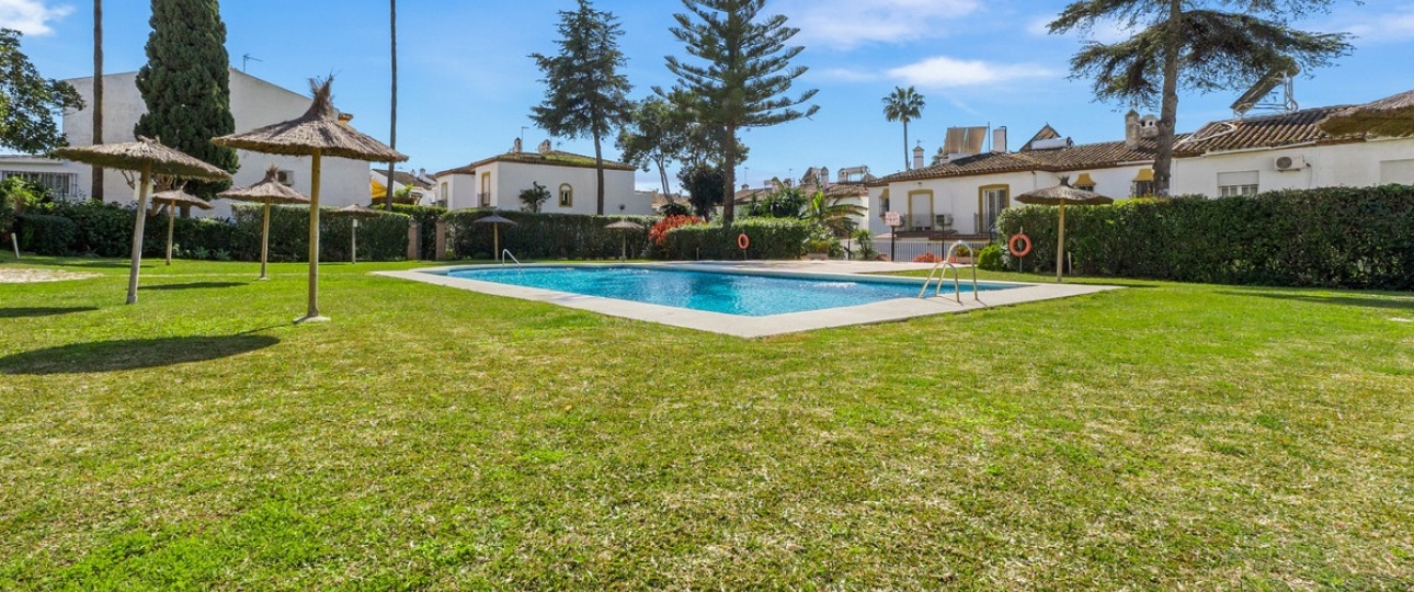 Wiederverkauf - Town house - Estepona - Estepona Centro