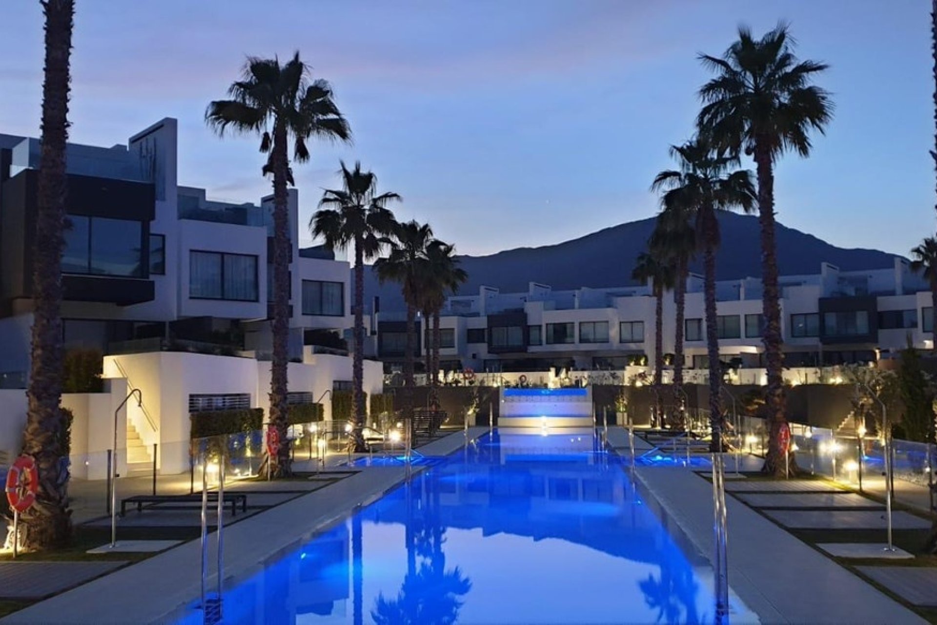 Wiederverkauf - Town house - Estepona - Estepona Centro