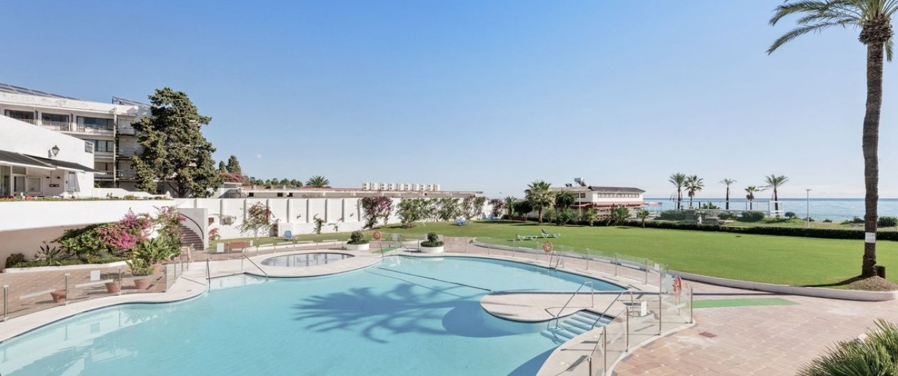 Wiederverkauf - Town house - Estepona - Estepona Centro