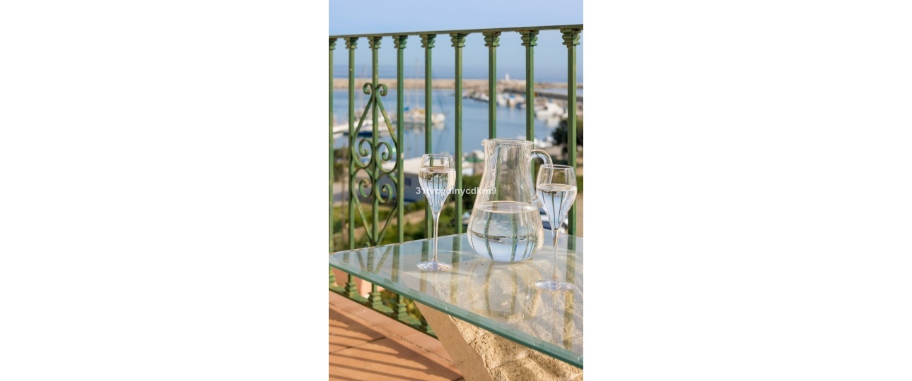 Wiederverkauf - Town house - Estepona - Estepona Centro