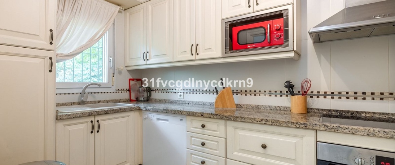 Wiederverkauf - Town house - Estepona - Estepona Centro