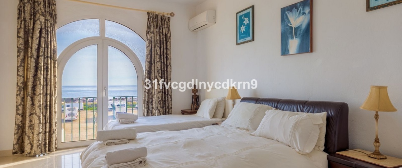 Wiederverkauf - Town house - Estepona - Estepona Centro