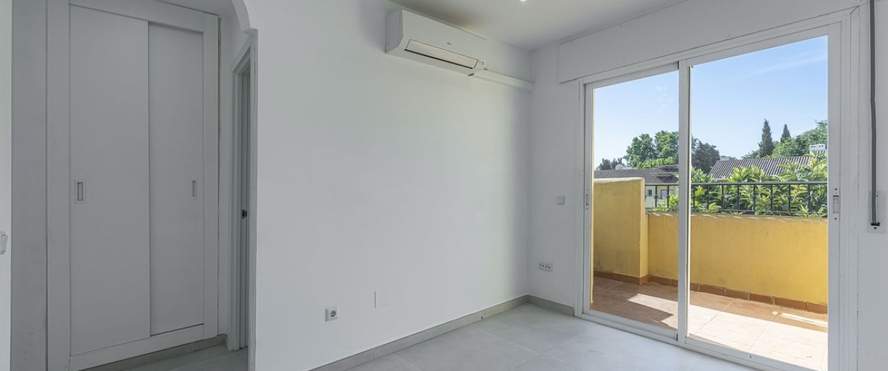Wiederverkauf - Town house - Estepona - Estepona Centro