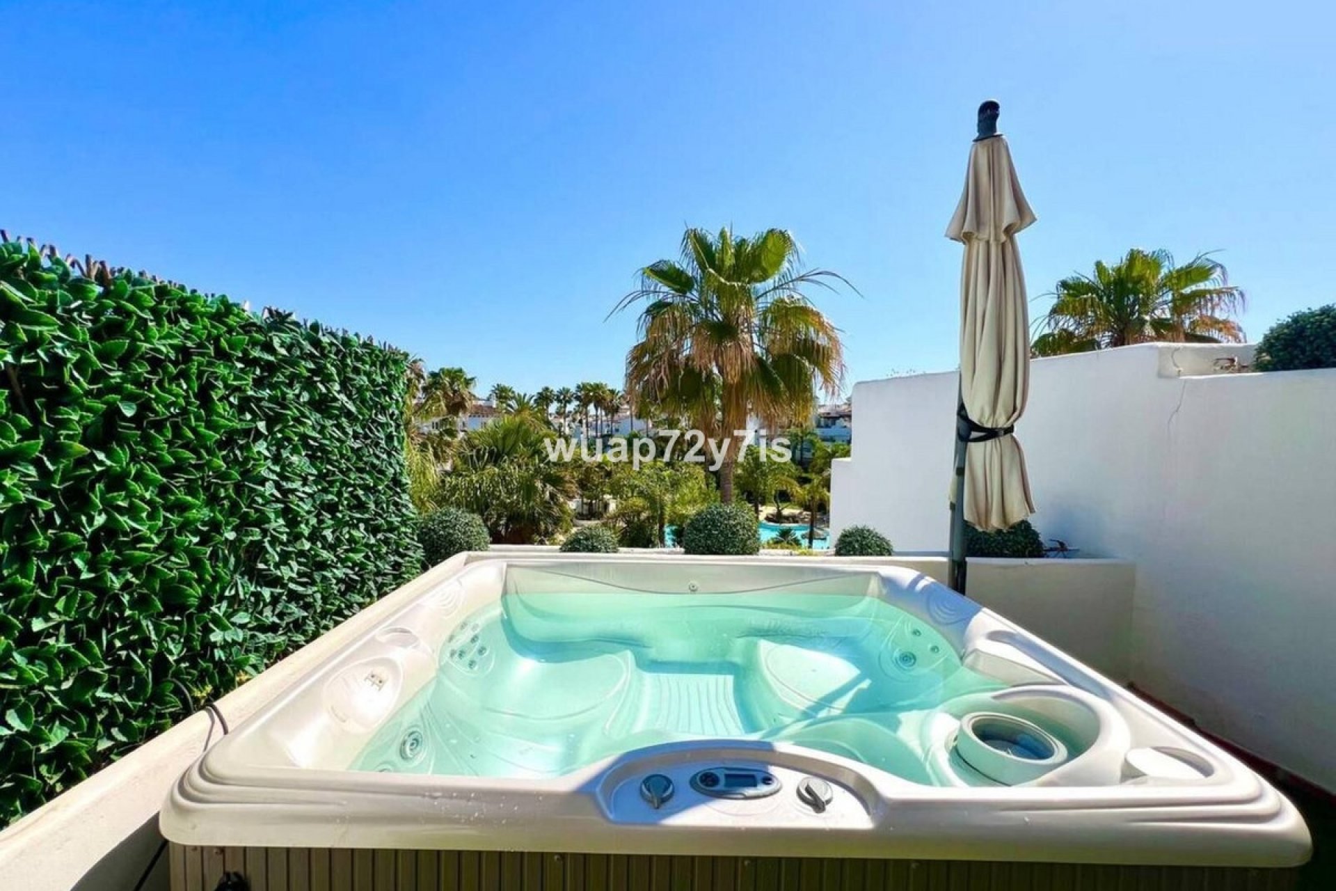 Wiederverkauf - Town house - Estepona - Estepona Centro