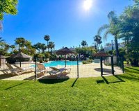 Wiederverkauf - Town house - Estepona - Estepona Centro