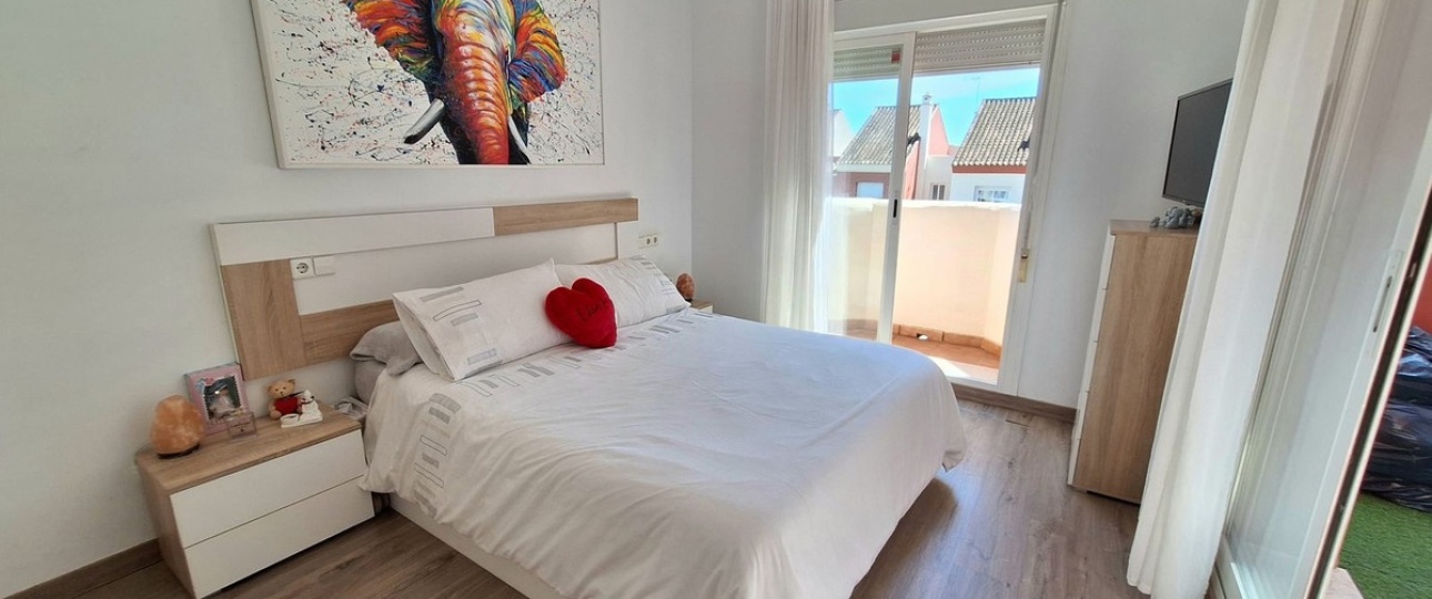 Wiederverkauf - Town house - Estepona - Estepona Centro