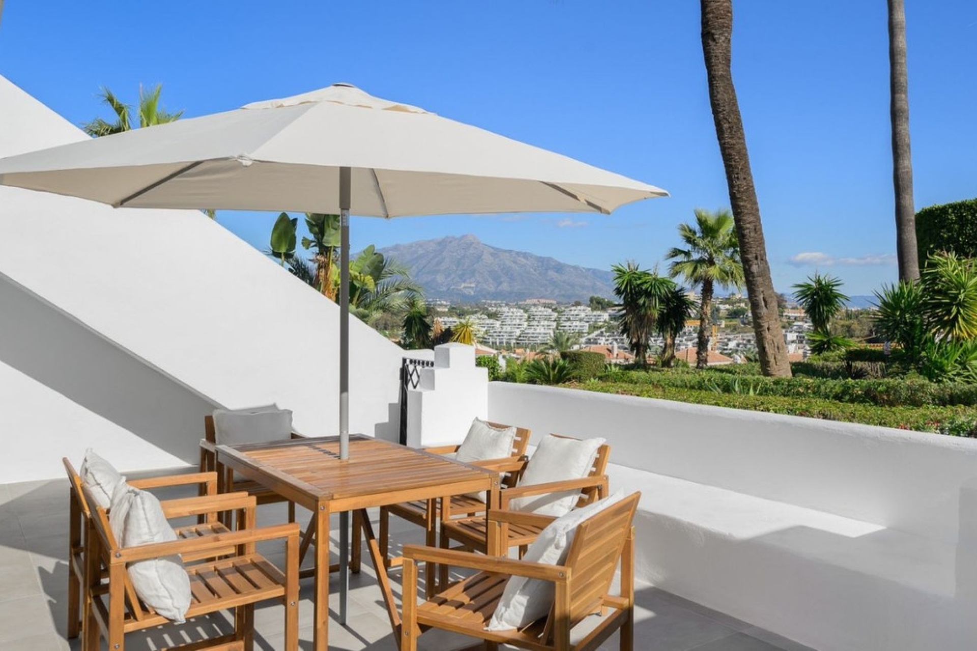 Wiederverkauf - Town house - Estepona - Estepona Centro