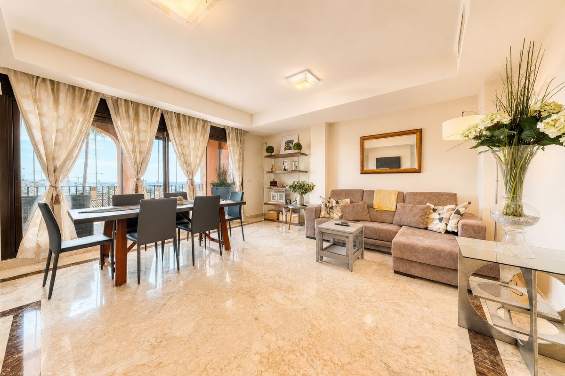 Wiederverkauf - Town house - Estepona - Estepona Centro