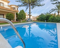 Wiederverkauf - Town house - Estepona - Estepona Centro