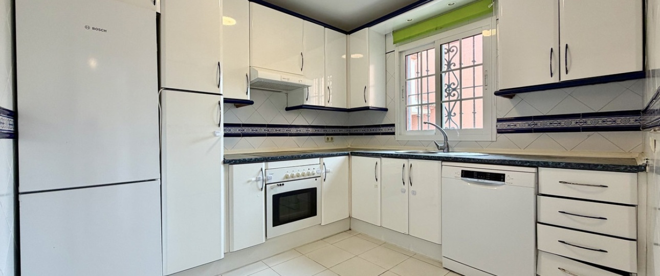 Wiederverkauf - Town house - Estepona - Estepona Centro