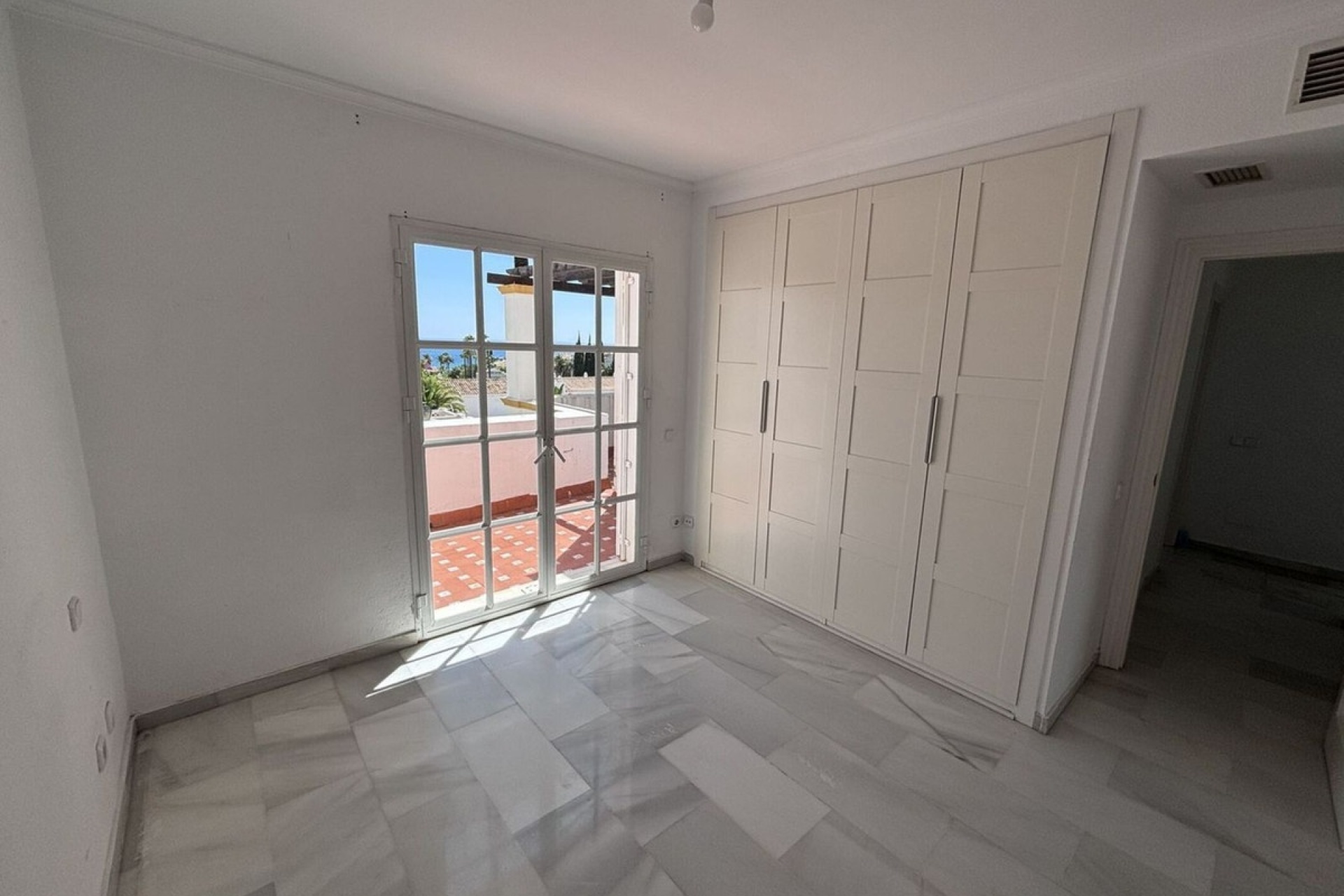 Wiederverkauf - Town house - Estepona - Estepona Centro