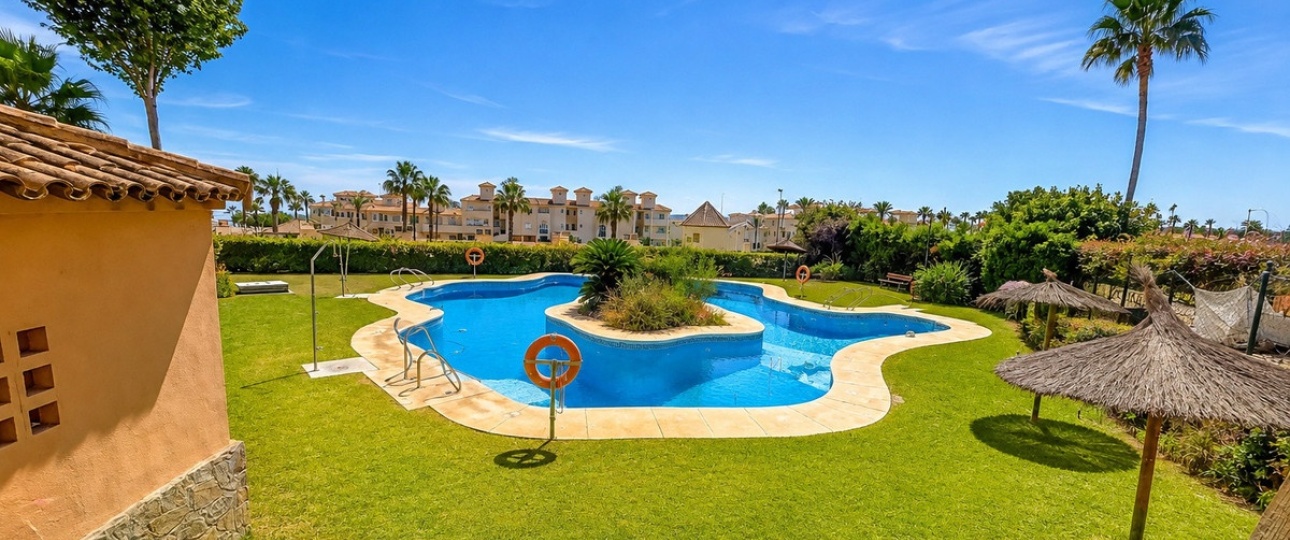 Wiederverkauf - Town house - Estepona - Estepona Centro