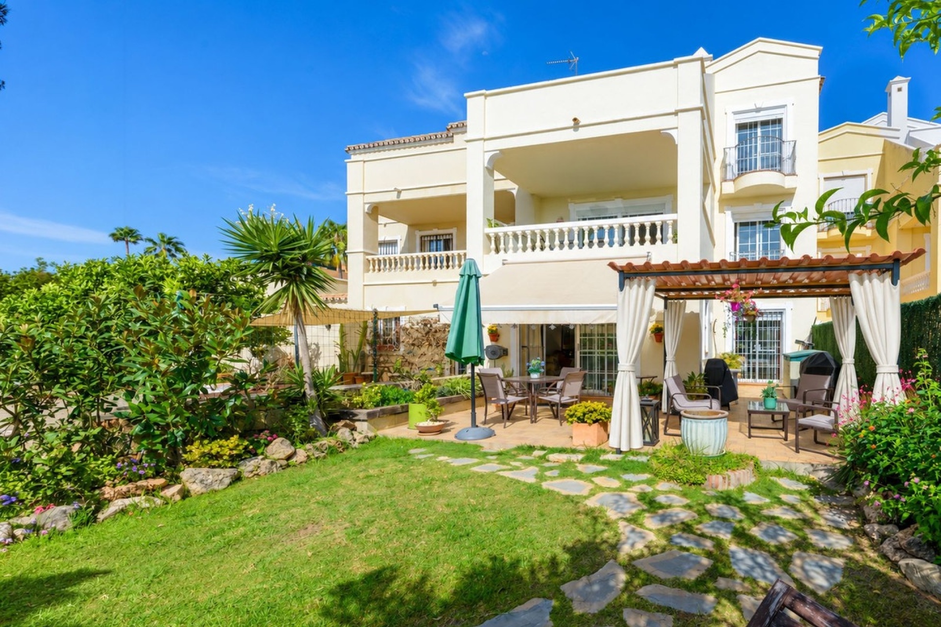 Wiederverkauf - Town house - Estepona - Estepona Centro