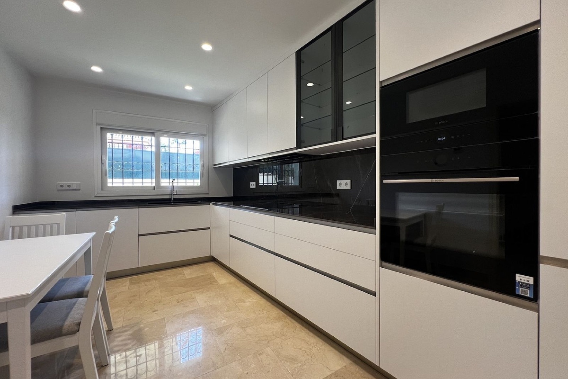 Wiederverkauf - Town house - Estepona - Estepona Centro