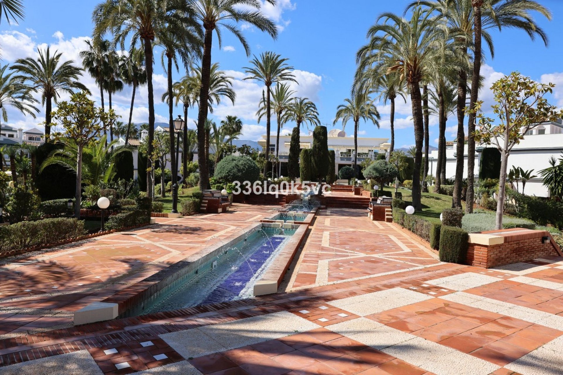 Wiederverkauf - Town house - Estepona - Estepona Centro