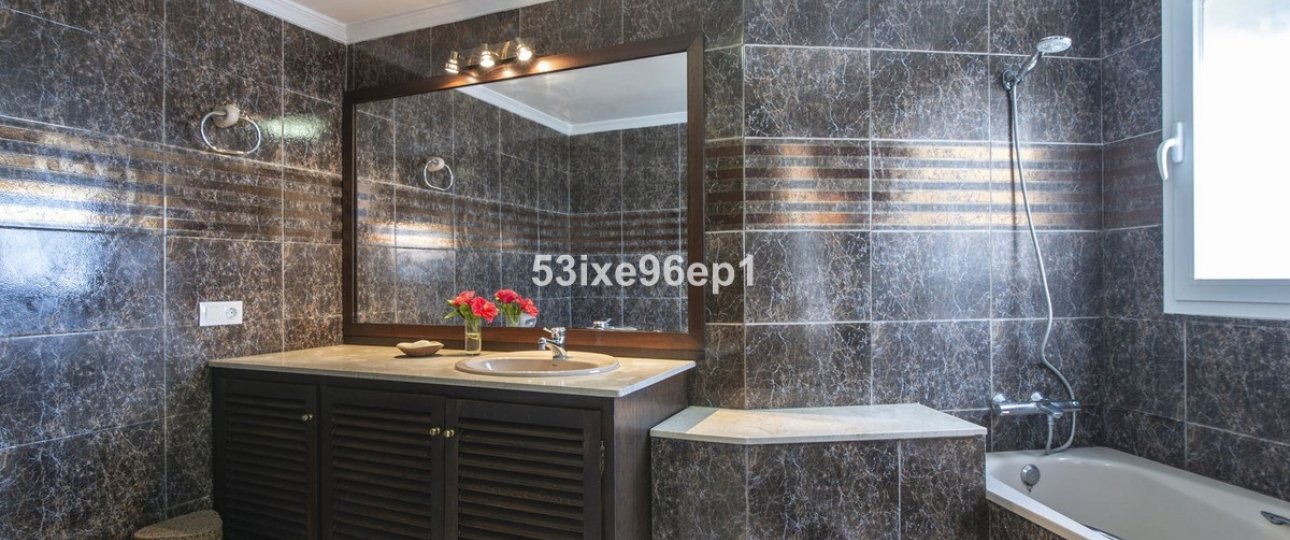 Wiederverkauf - Town house - Estepona - Estepona Centro
