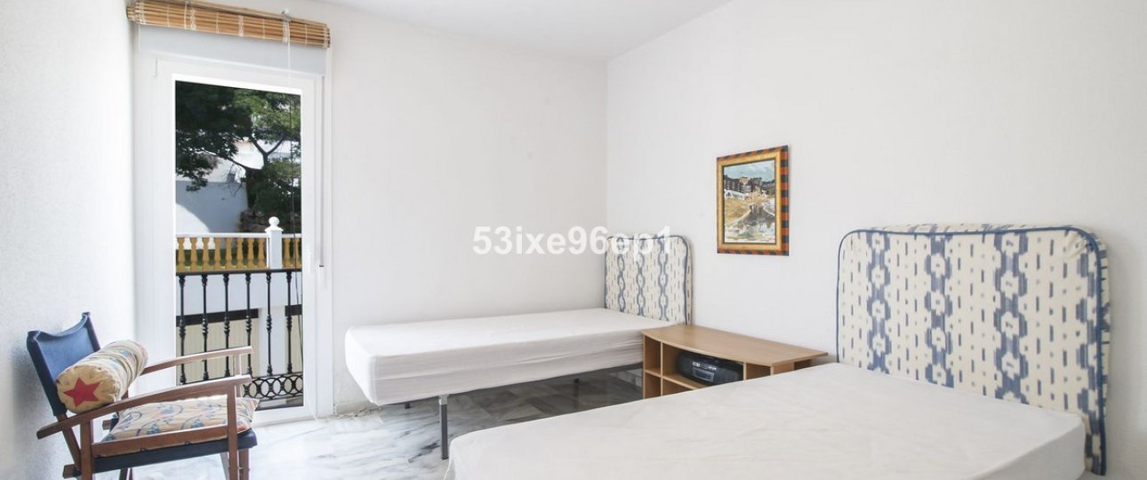 Wiederverkauf - Town house - Estepona - Estepona Centro
