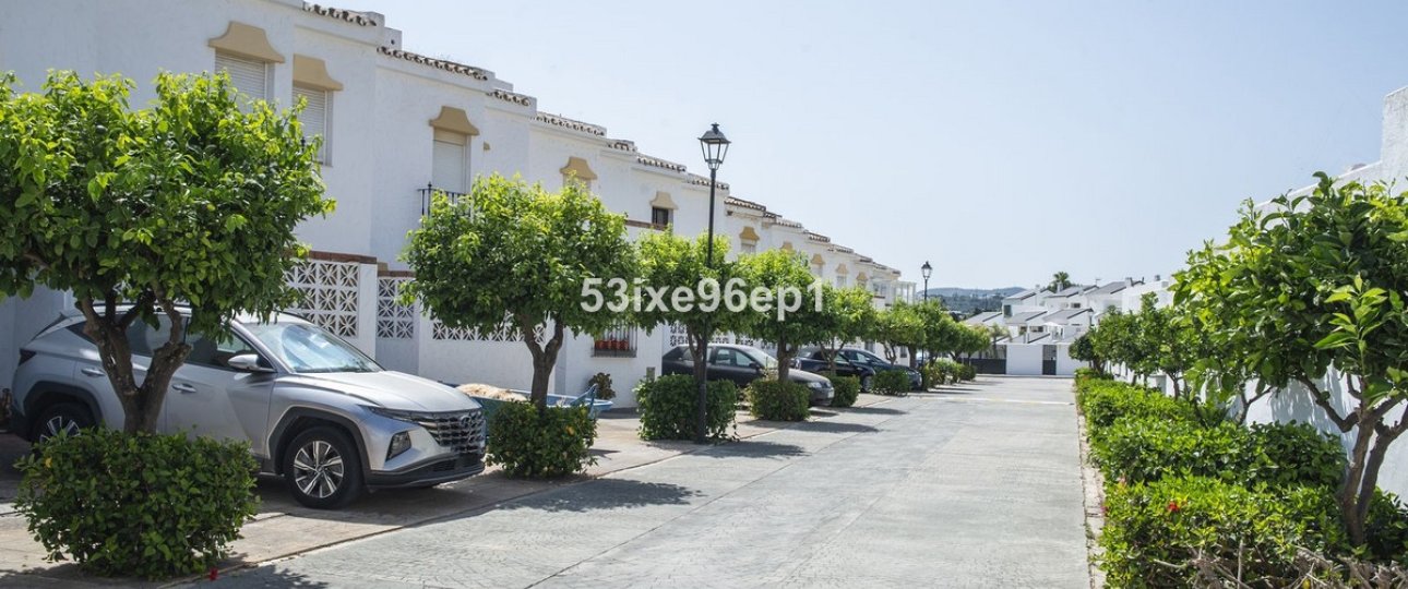 Wiederverkauf - Town house - Estepona - Estepona Centro