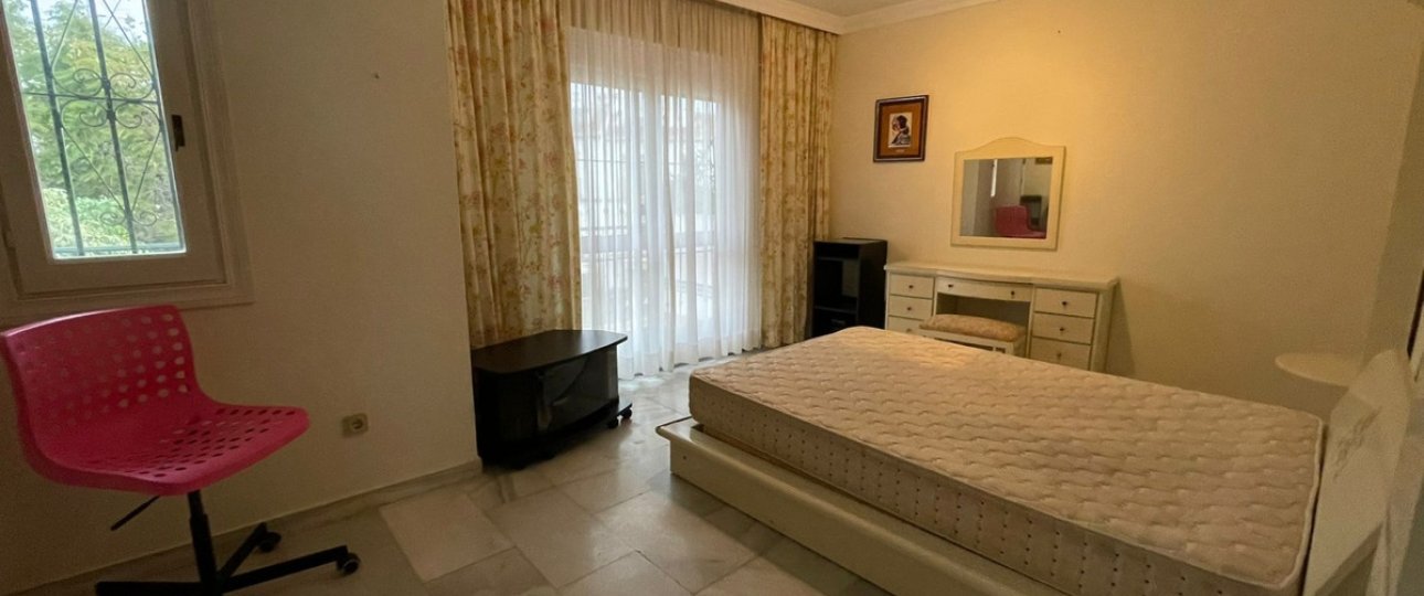 Wiederverkauf - Town house - Estepona - Estepona Centro