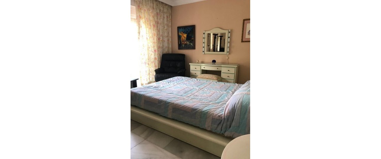 Wiederverkauf - Town house - Estepona - Estepona Centro