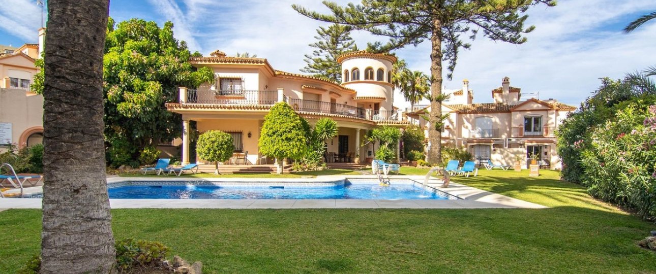 Wiederverkauf - Town house - Estepona - Estepona Centro