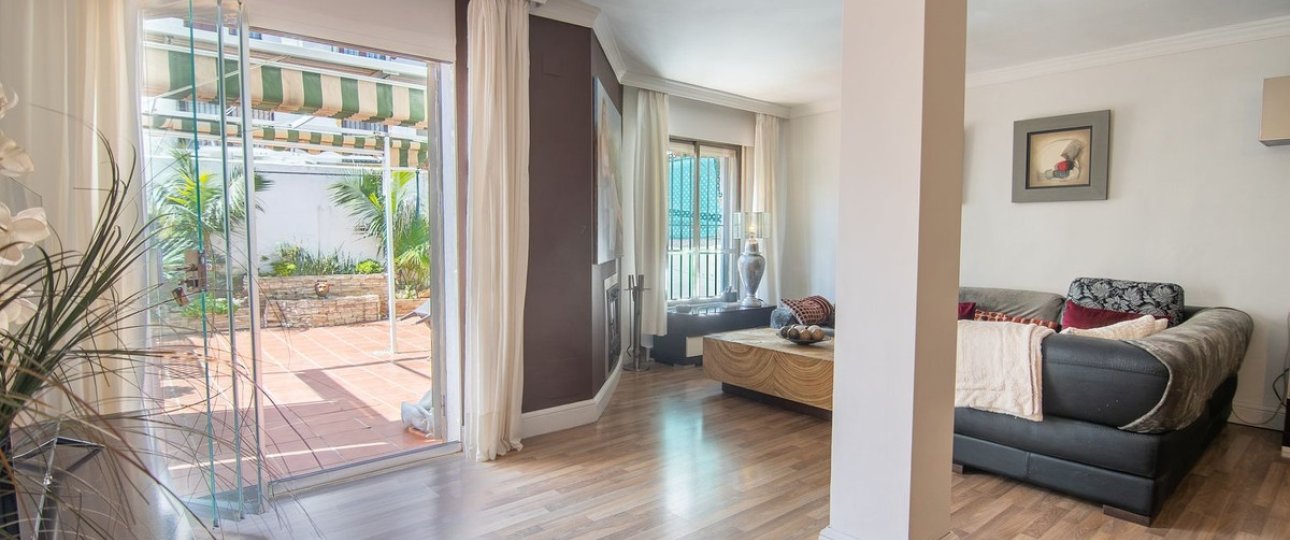 Wiederverkauf - Town house - Estepona - Estepona Centro