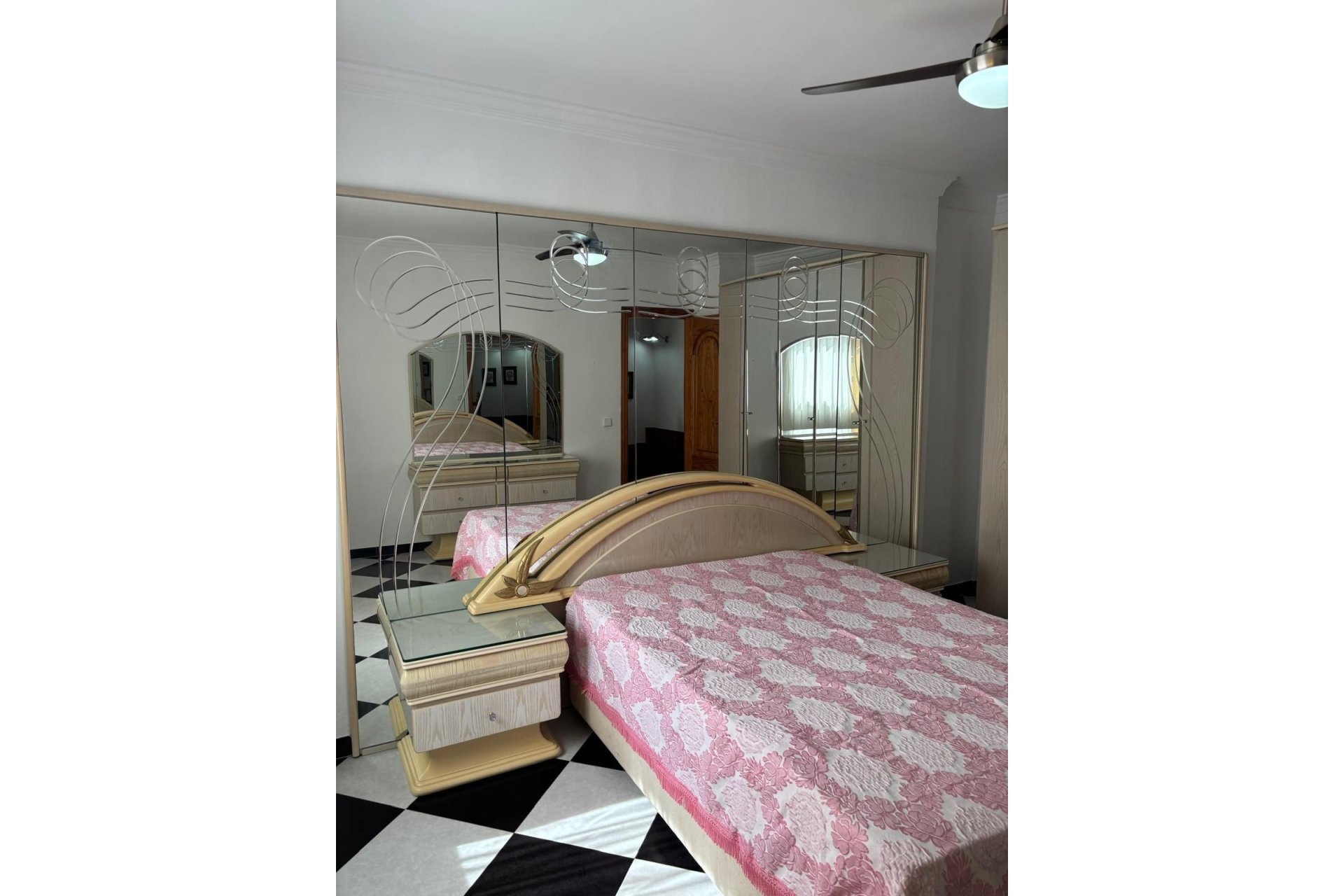 Wiederverkauf - Town house - Estepona - Estepona Centro