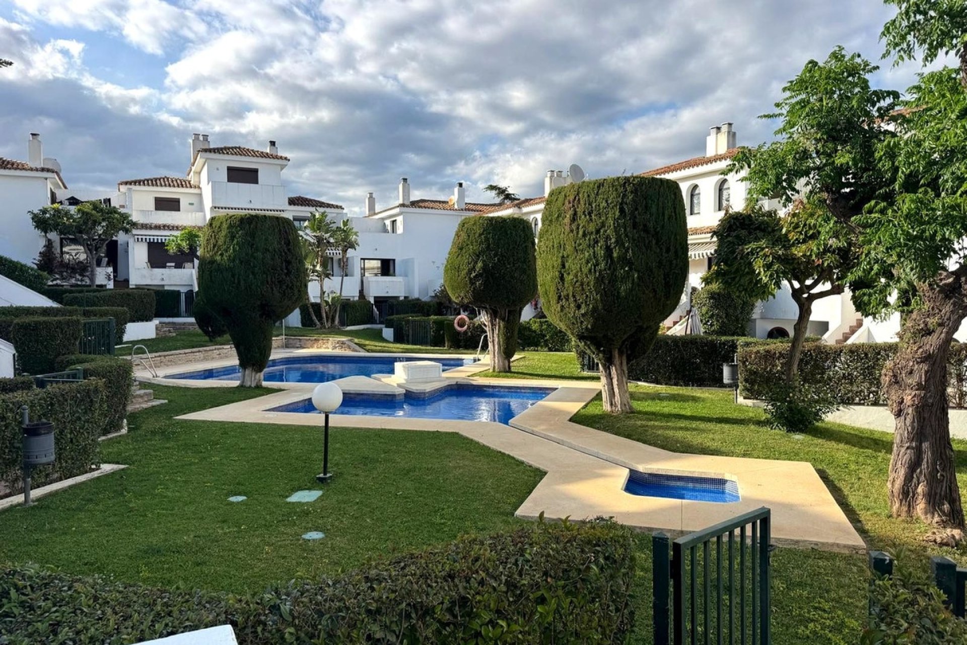 Wiederverkauf - Town house - Estepona - New Golden Mile