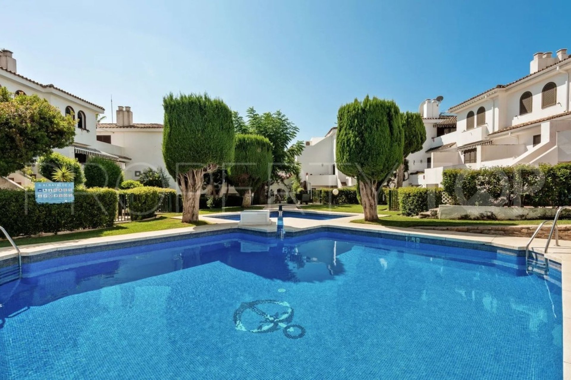 Wiederverkauf - Town house - Estepona - New Golden Mile