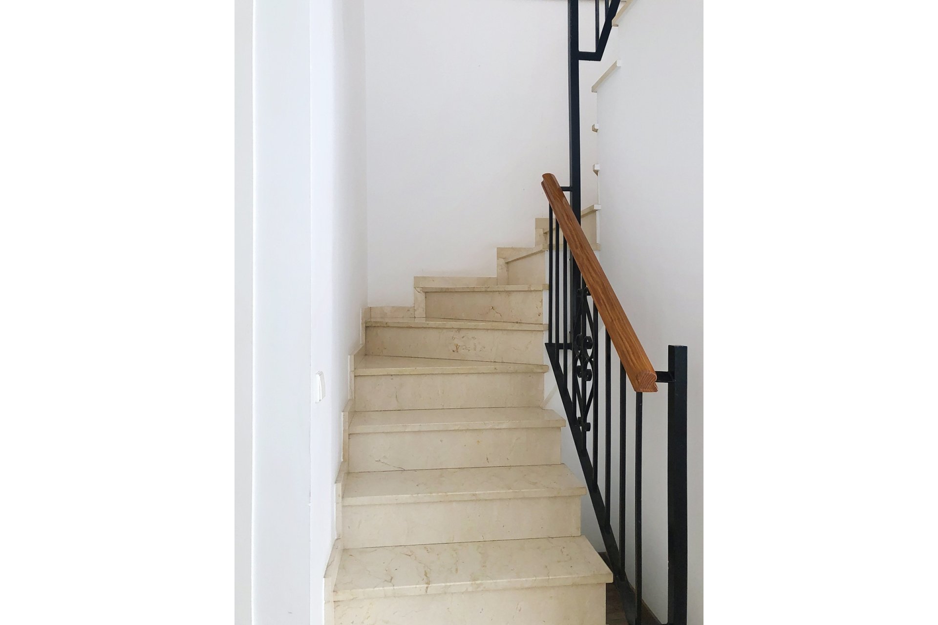 Wiederverkauf - Town house - Estepona - Selwo