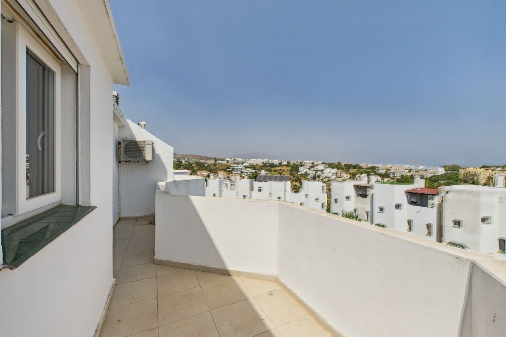 Wiederverkauf - Town house - Estepona - Selwo