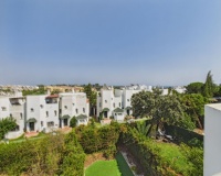 Wiederverkauf - Town house - Estepona - Selwo