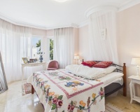 Wiederverkauf - Town house - Estepona - Selwo