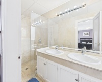 Wiederverkauf - Town house - Estepona - Selwo