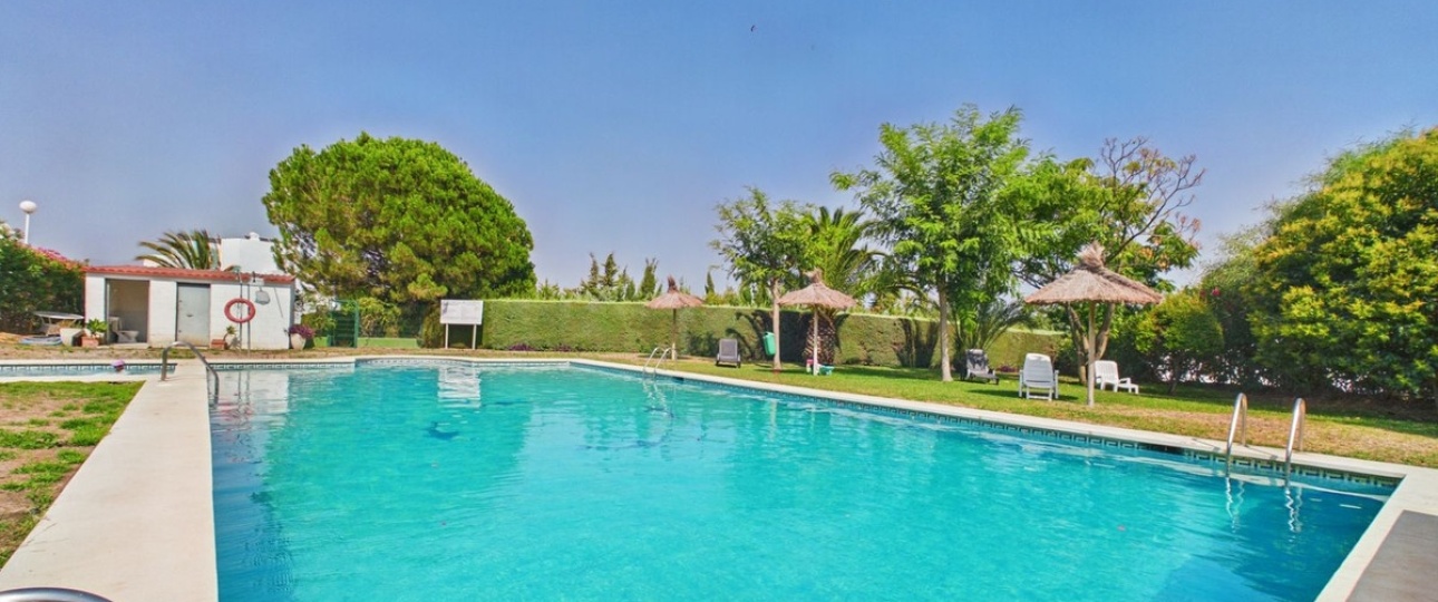 Wiederverkauf - Town house - Estepona - Selwo