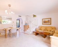 Wiederverkauf - Town house - Marbella - Cabopino