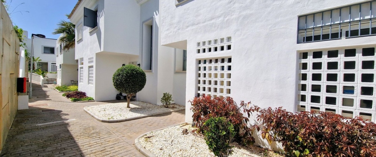 Wiederverkauf - Town house - Marbella - Cabopino