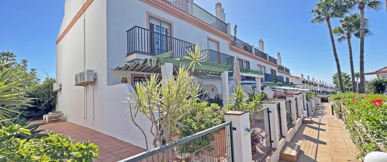 Wiederverkauf - Town house - Marbella - Cabopino